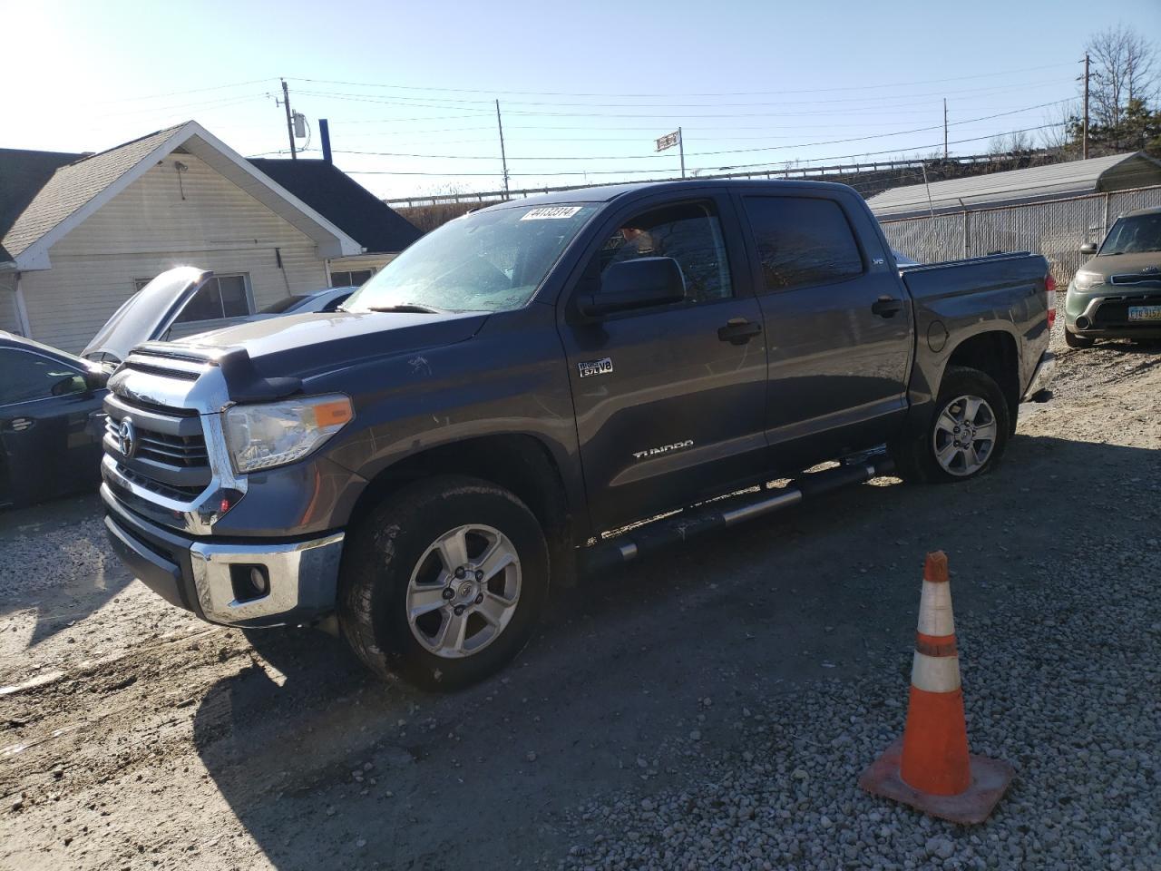 2015 TOYOTA TUNDRA CRE