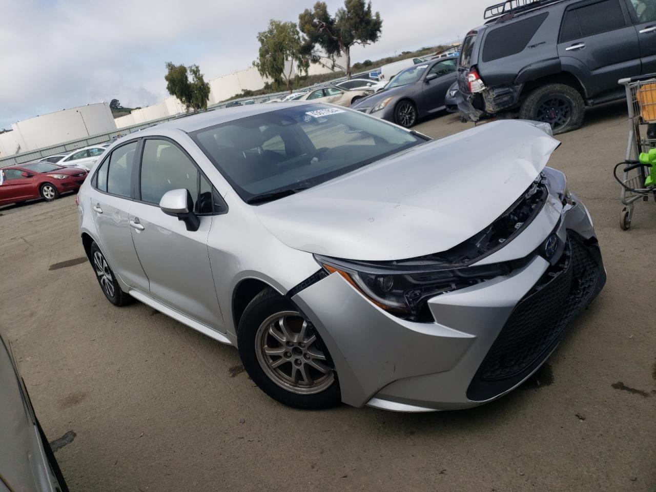 2022 TOYOTA COROLLA LE - Фото 4