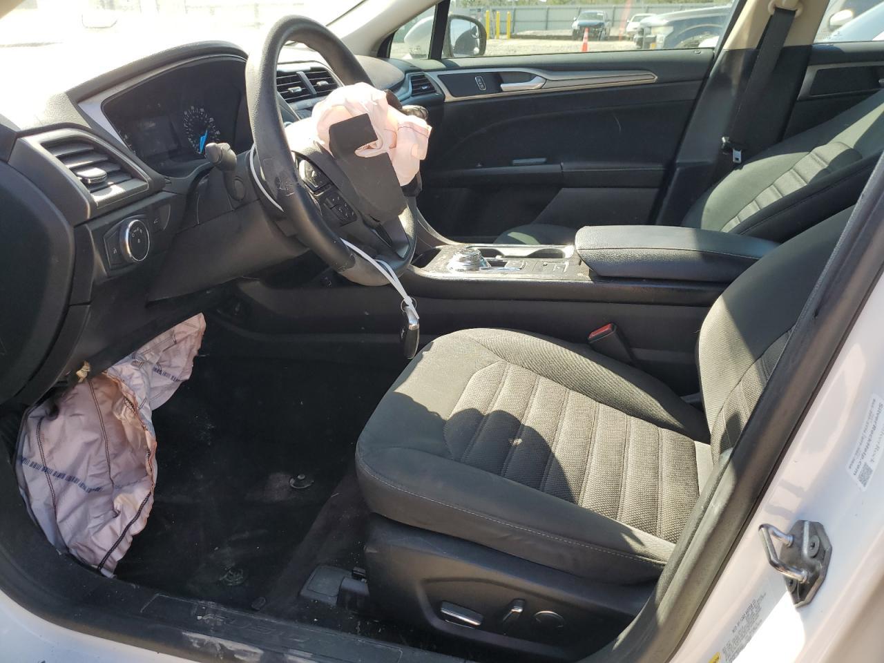 2017 FORD FUSION SE - Фото 7