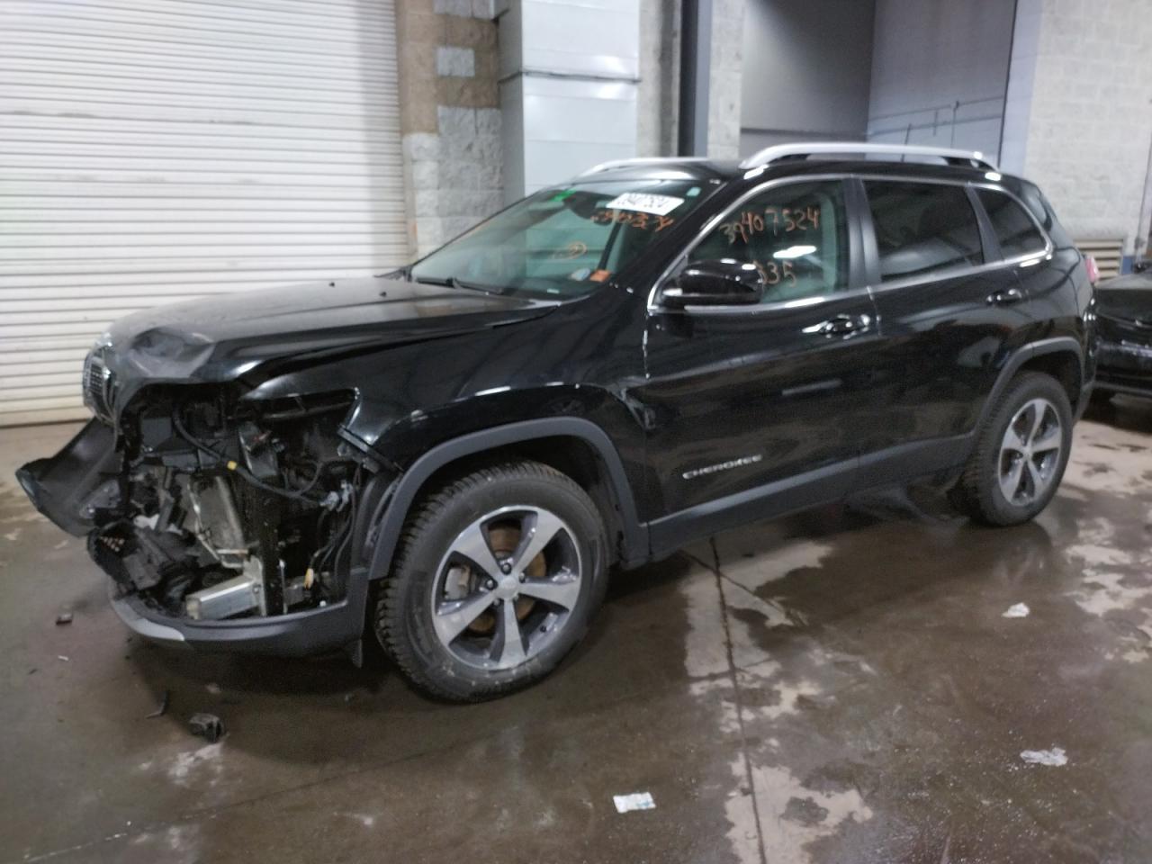 2019 JEEP CHEROKEE L car image