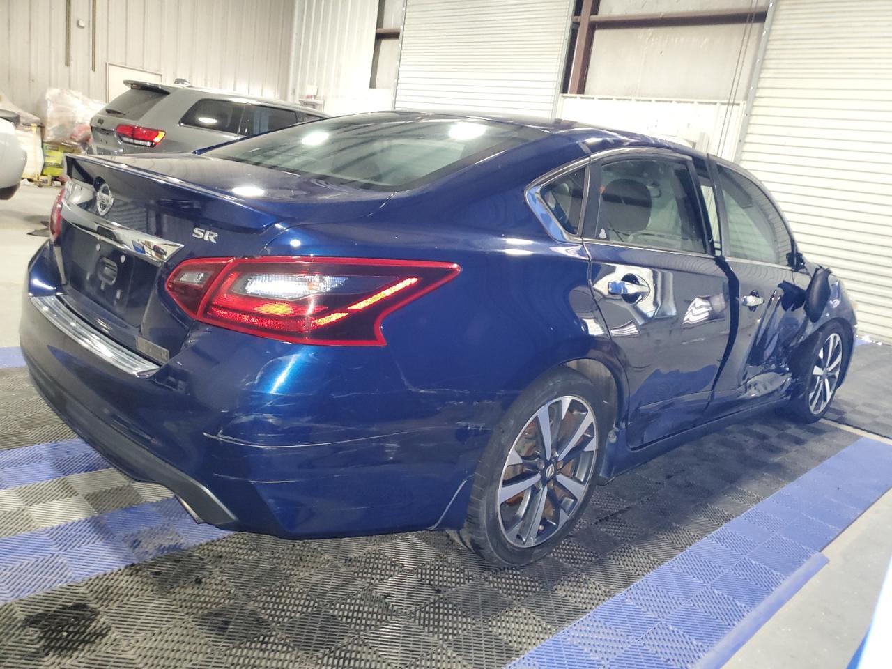 2017 NISSAN ALTIMA 2.5 - Image 3