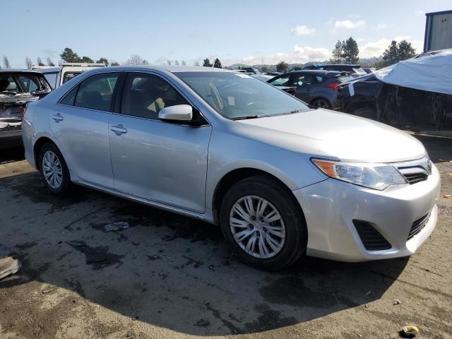 2014 Toyota Camry L - Фото 4