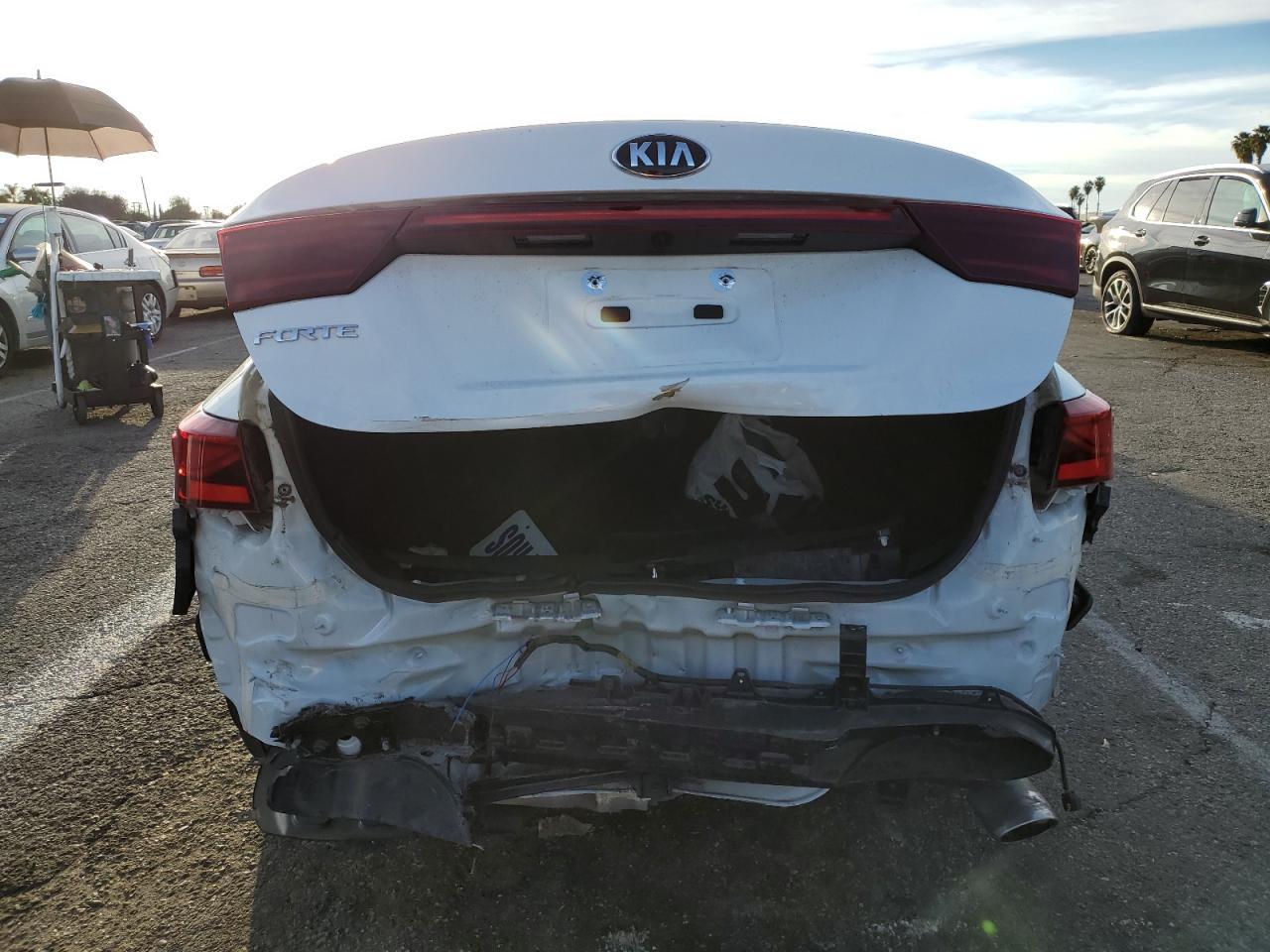 2020 KIA FORTE FE - Фото 6