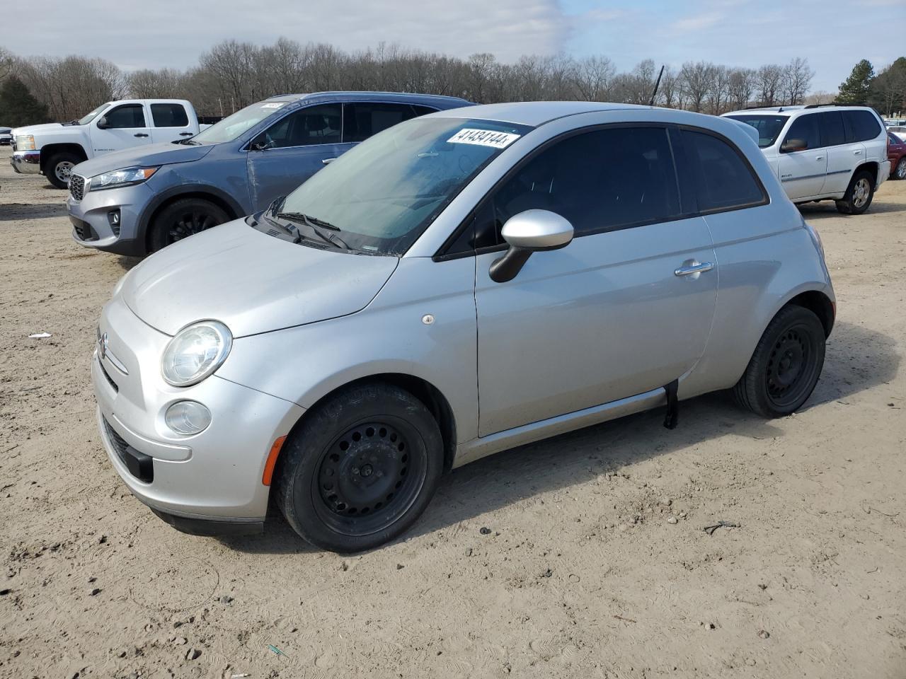 2014 FIAT 500 POP car image