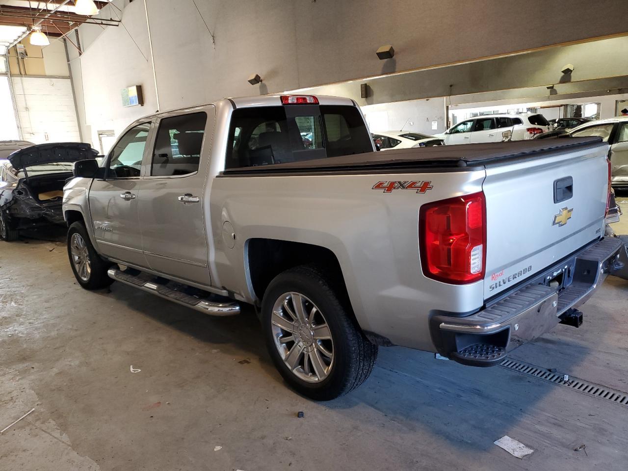 2017 CHEVROLET SILVERADO - Image 2