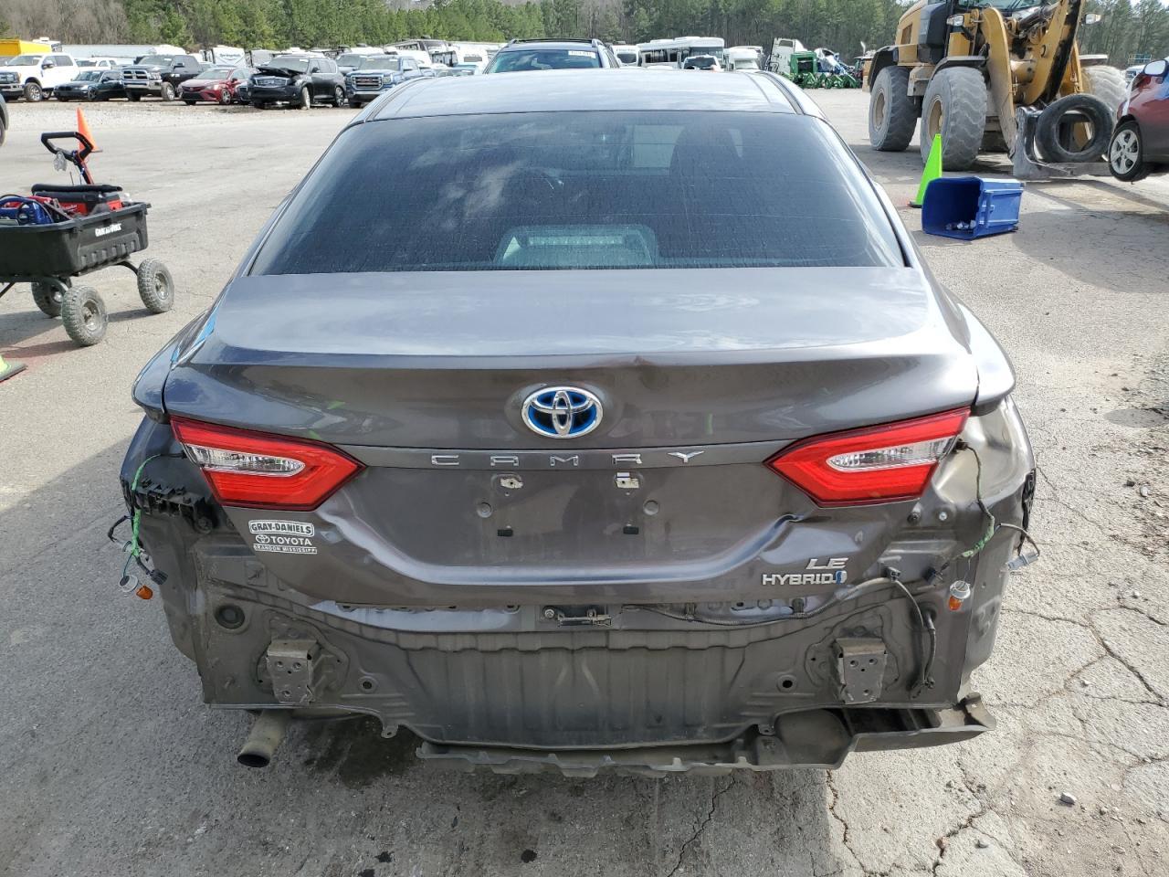 2018 TOYOTA CAMRY LE - Image 6