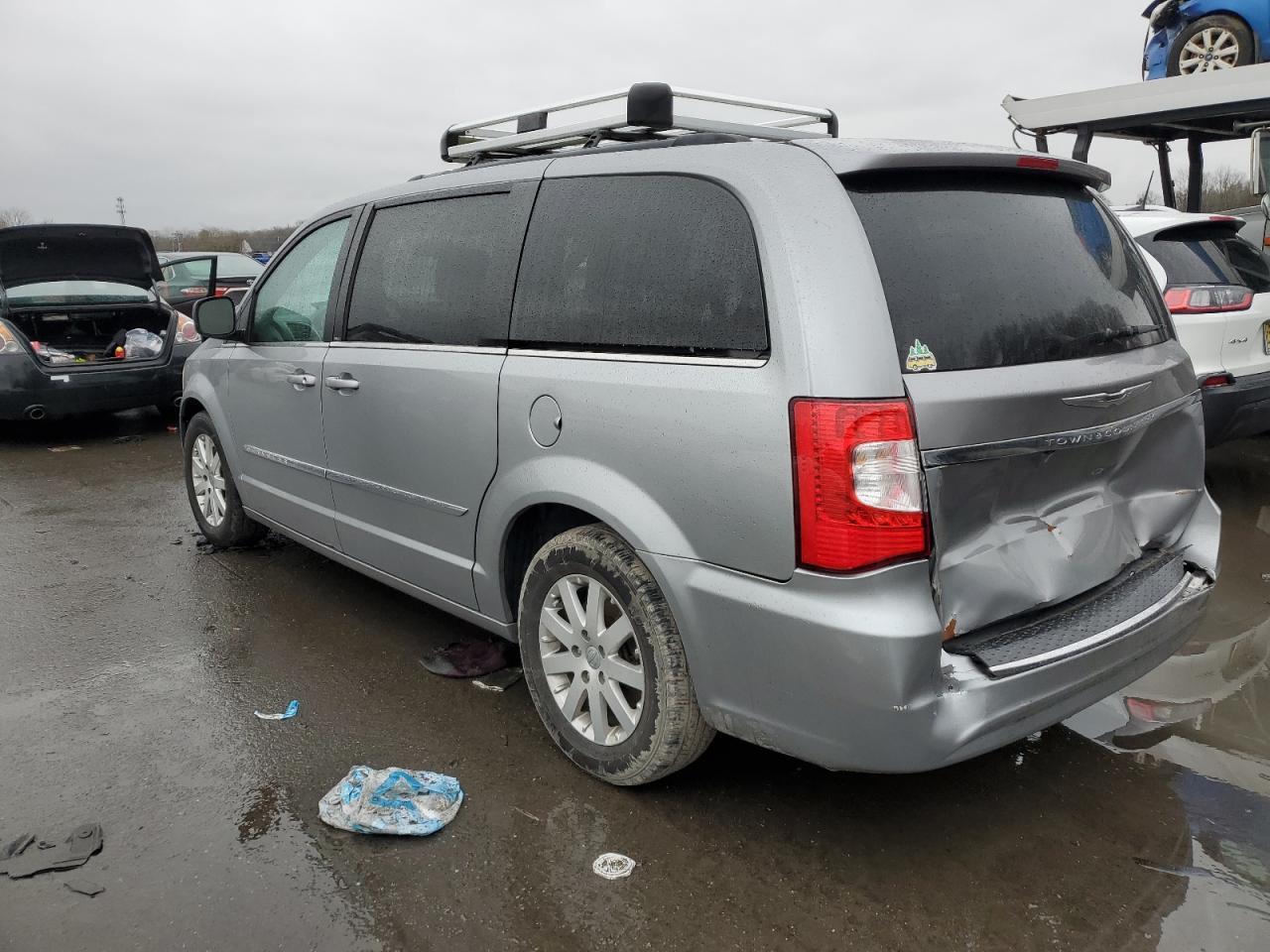 2014 CHRYSLER TOWN & COU - Image 2