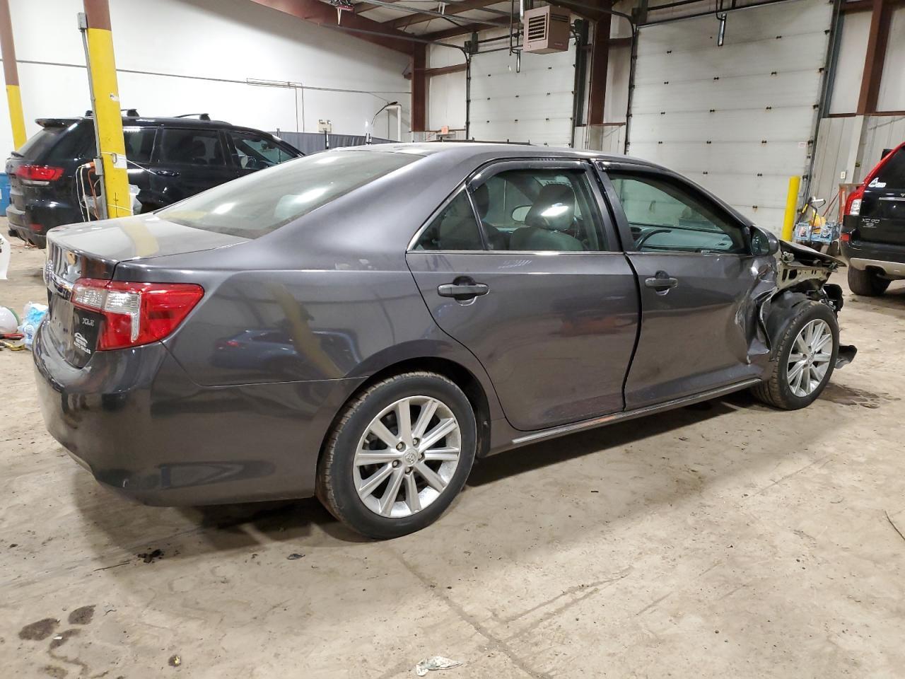 2014 TOYOTA CAMRY L - Image 3