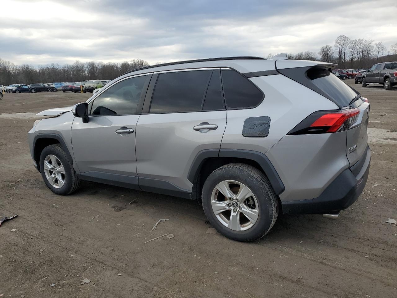 2020 TOYOTA RAV4 XLE - Image 2