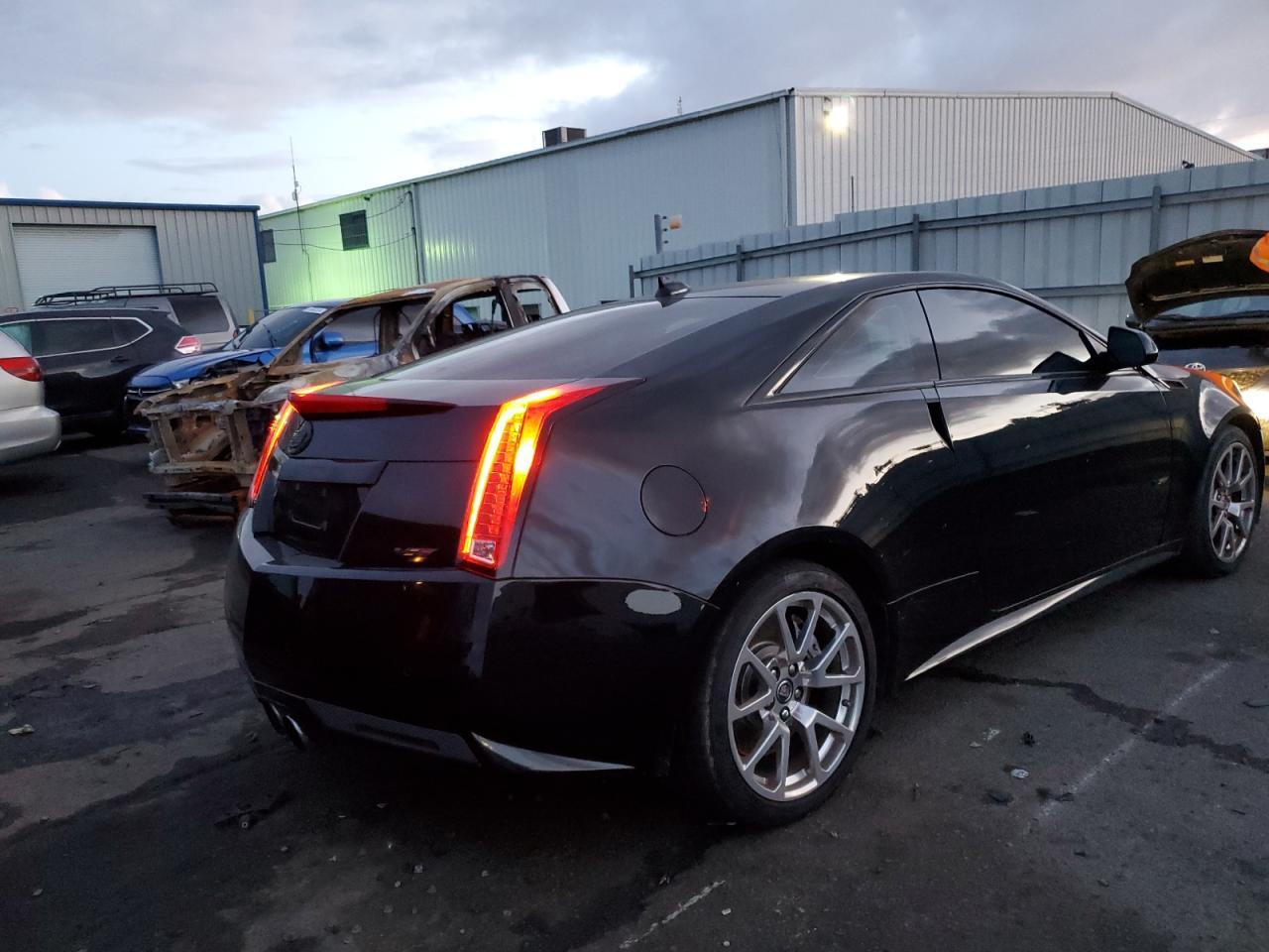 2011 CADILLAC CTS-V - Image 3