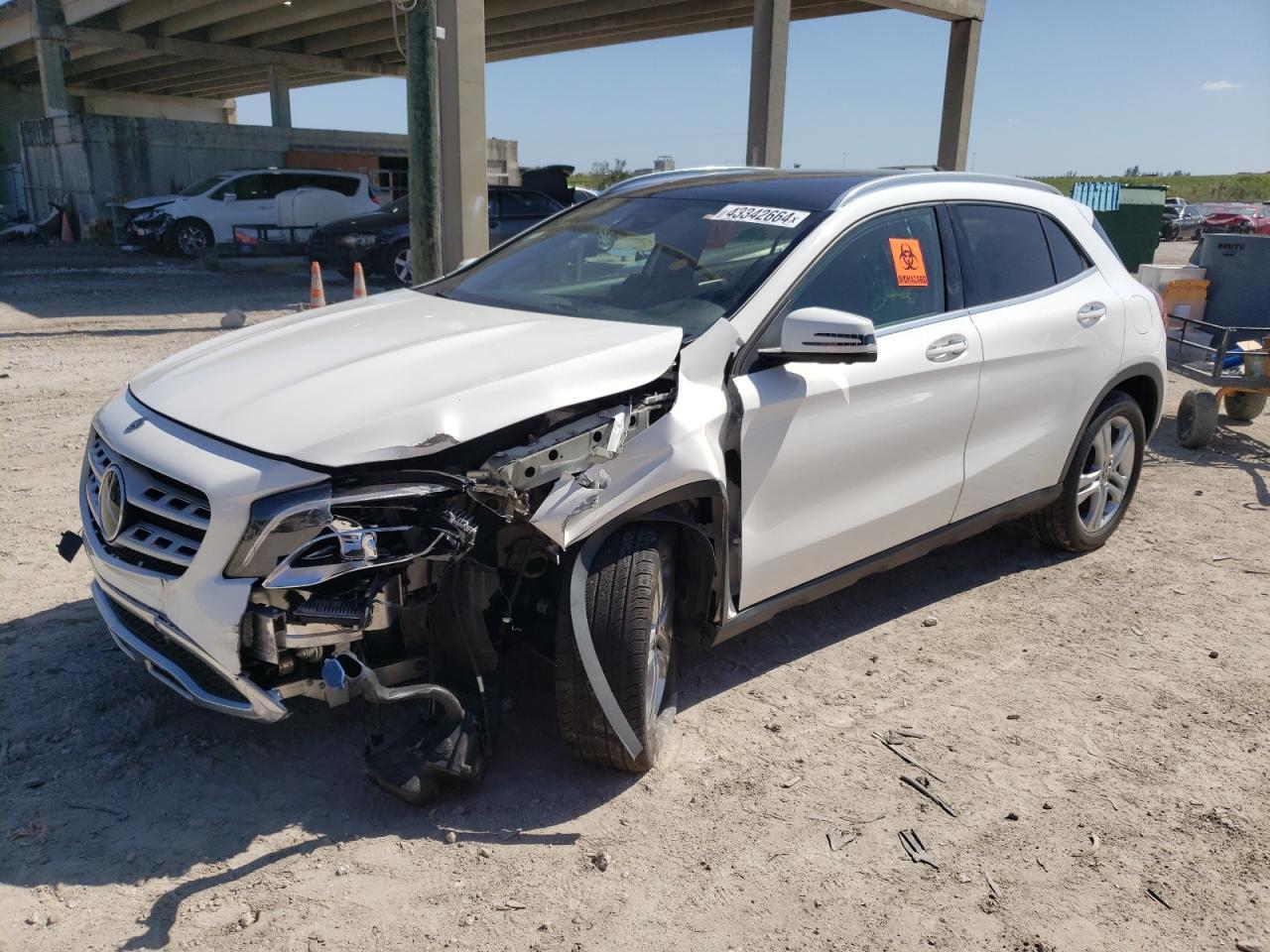 2019 MERCEDES-BENZ GLA 250 4M car image