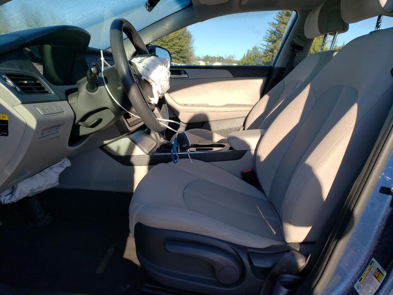 2017 HYUNDAI SONATA SE - Image 7