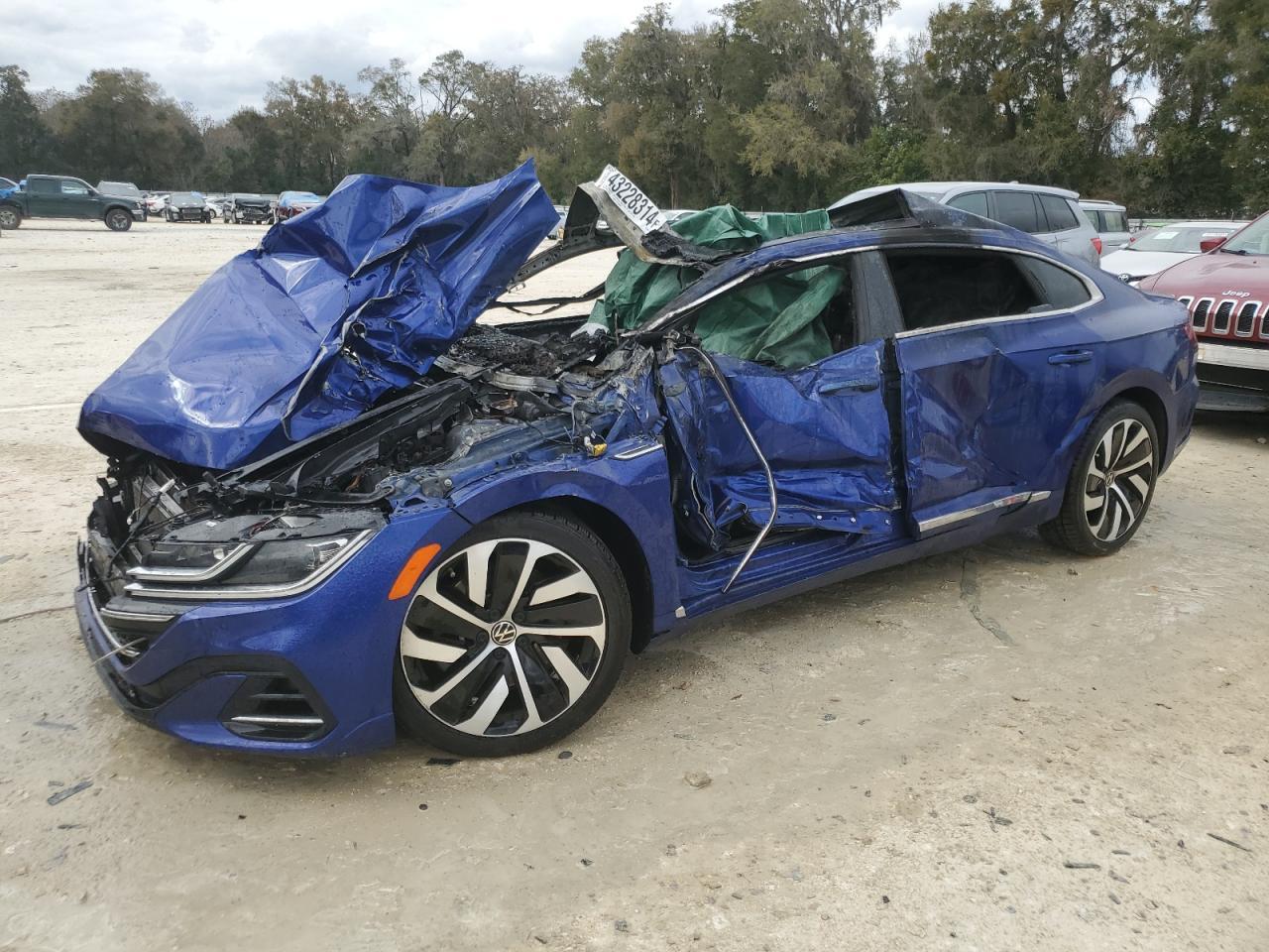 2021 VOLKSWAGEN ARTEON SEL car image