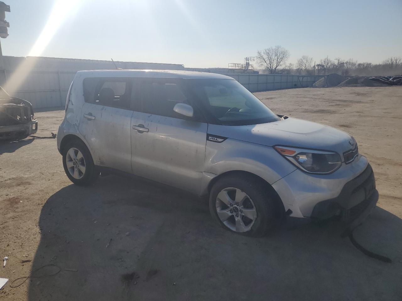 2017 KIA SOUL - Image 4