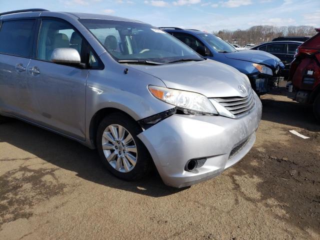 2012 Toyota Sienna Xle - Image 4
