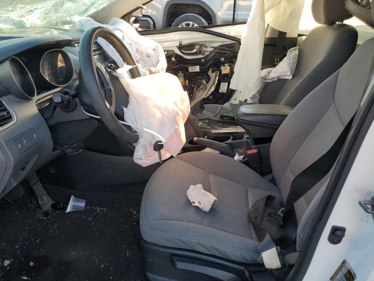 2013 HYUNDAI ELANTRA GL - Image 7