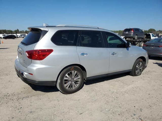 2019 Nissan Pathfinder S - Image 3