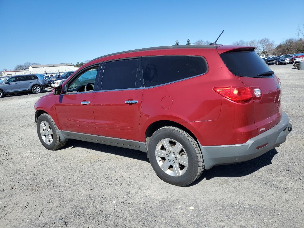 2012 CHEVROLET TRAVERSE L - Фото 2
