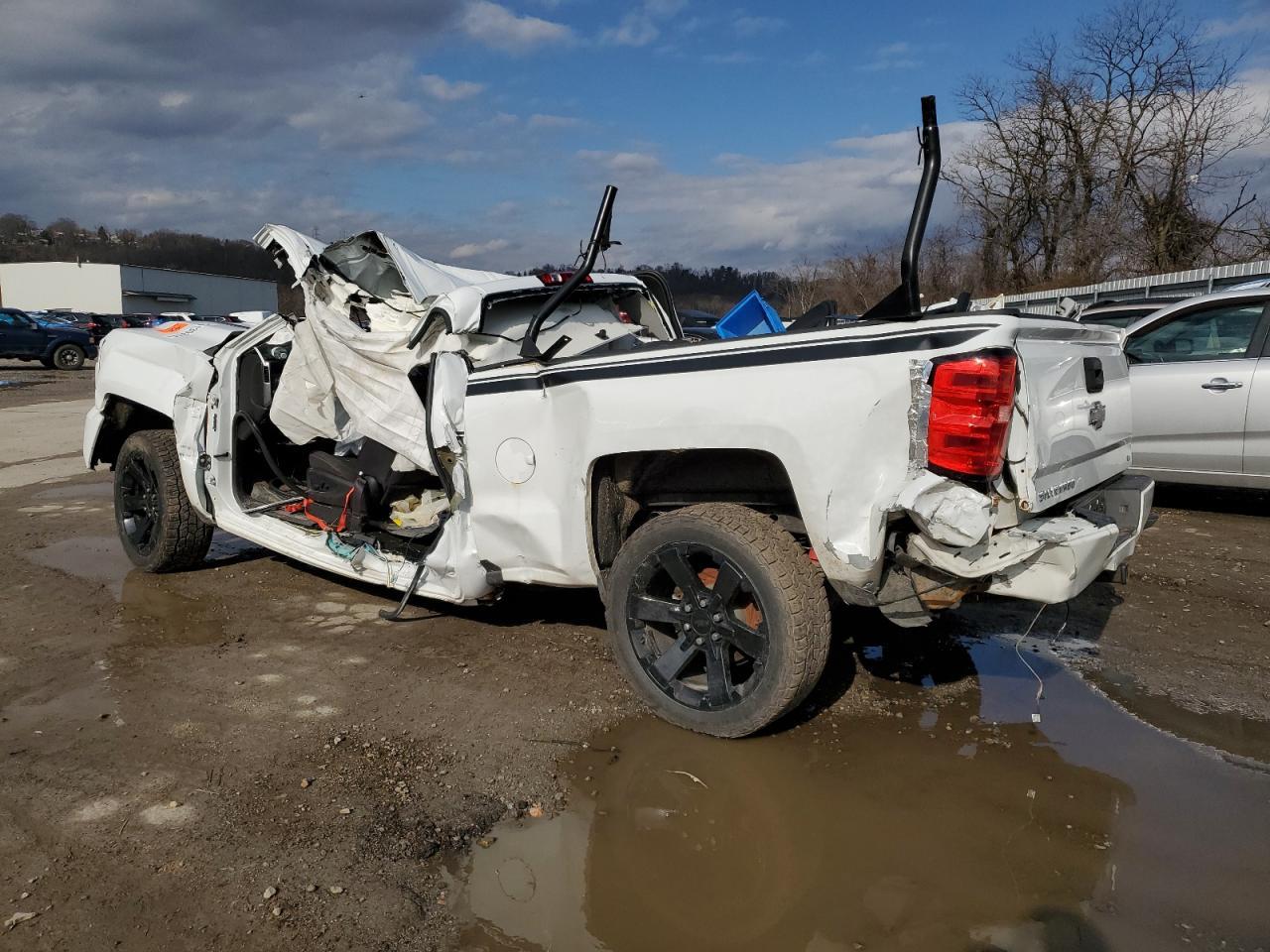 2016 CHEVROLET SILVERADO - Фото 2