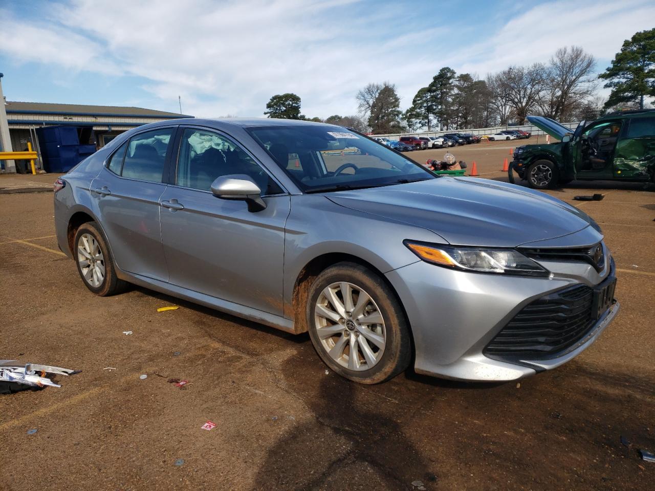 2020 TOYOTA CAMRY LE - Фото 4