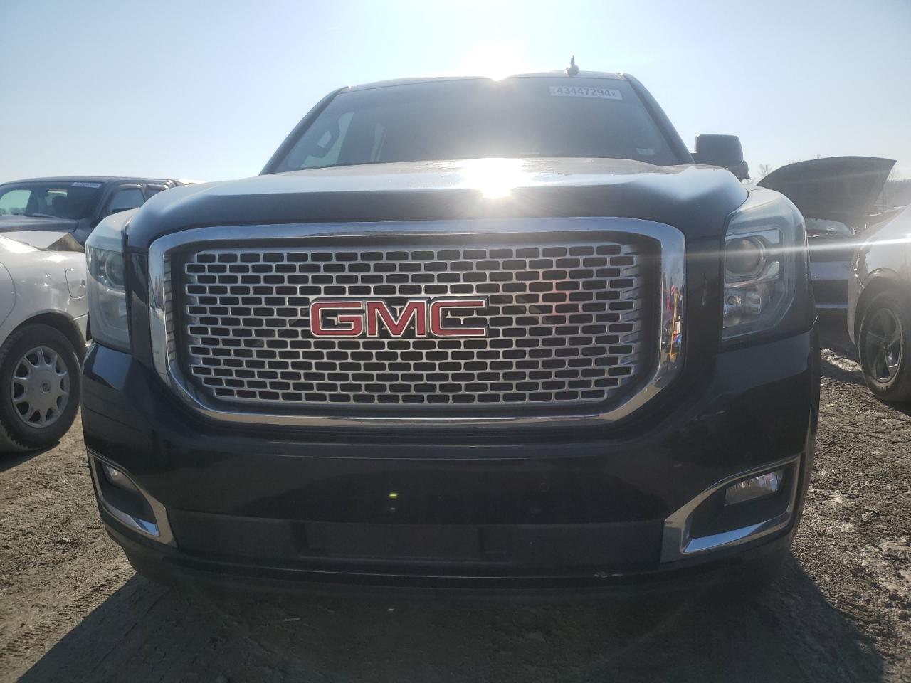 2016 GMC YUKON DENA - Фото 5