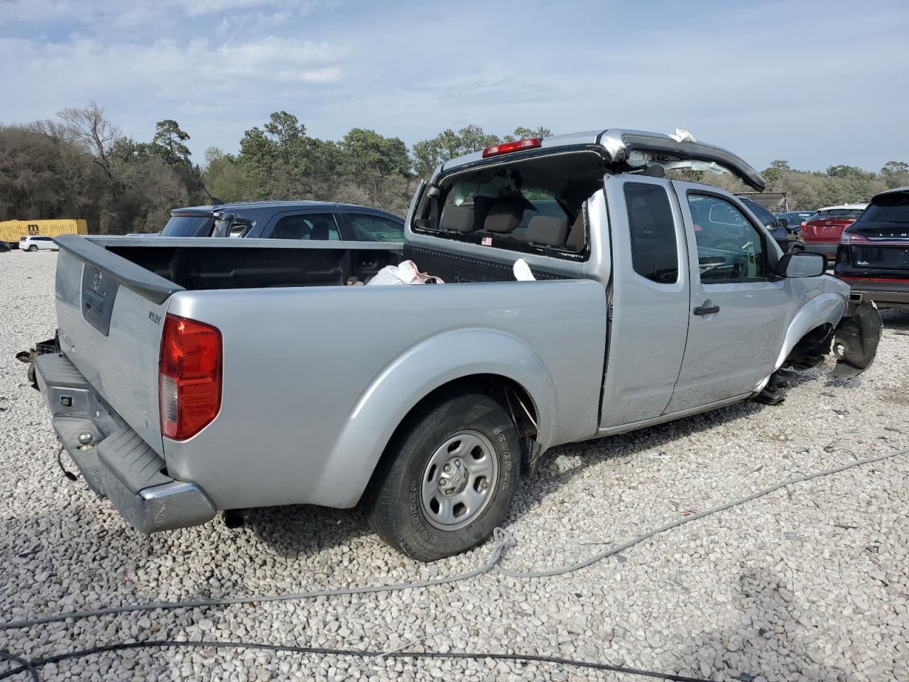 2016 NISSAN FRONTIER S - Фото 3