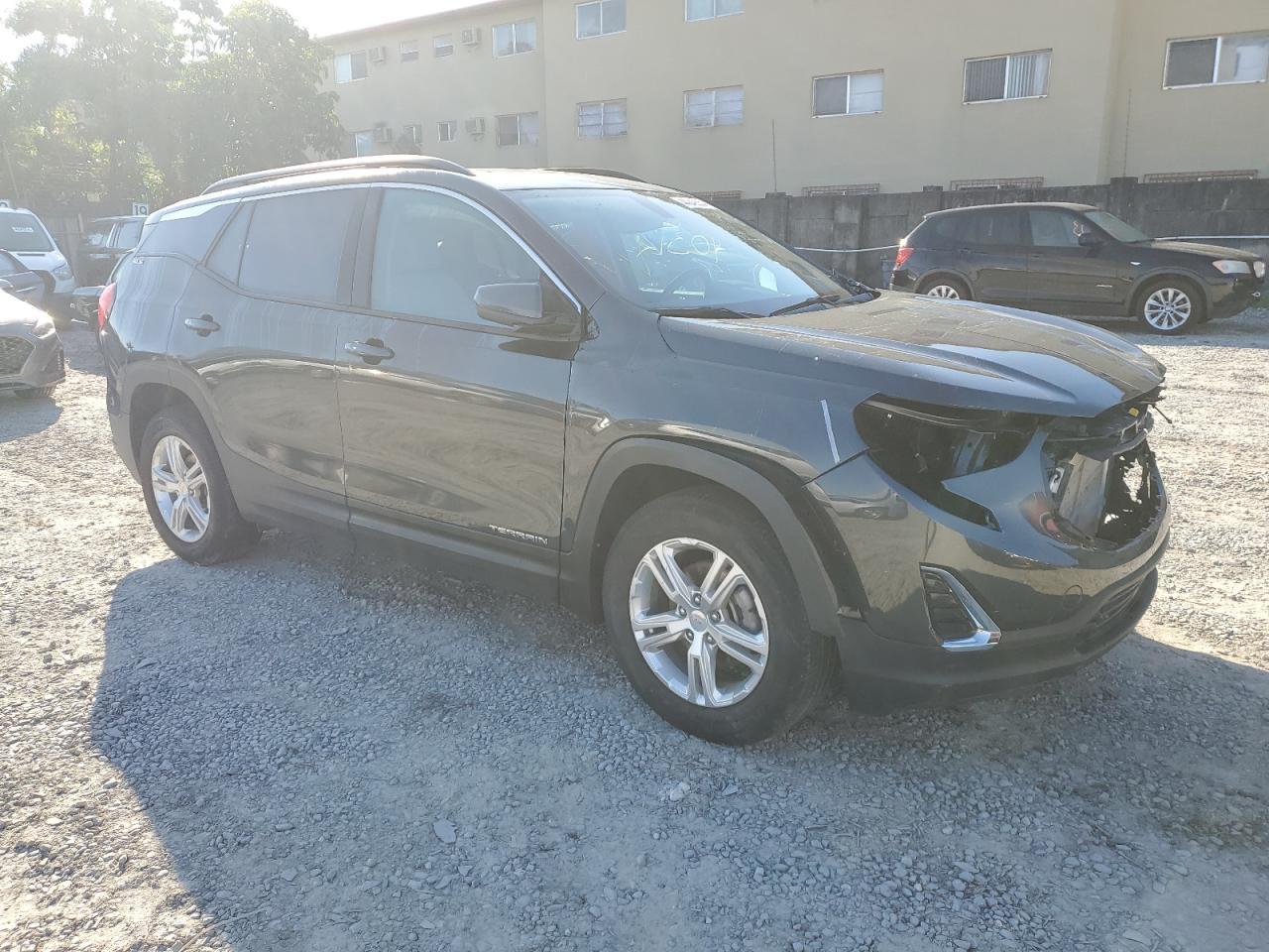 2018 GMC TERRAIN SL - Image 4