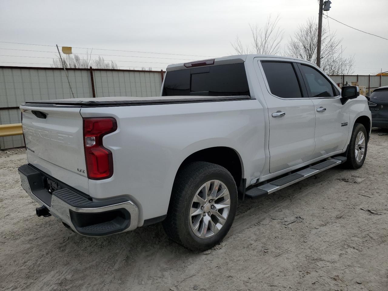 2021 CHEVROLET SILVERADO - Image 3