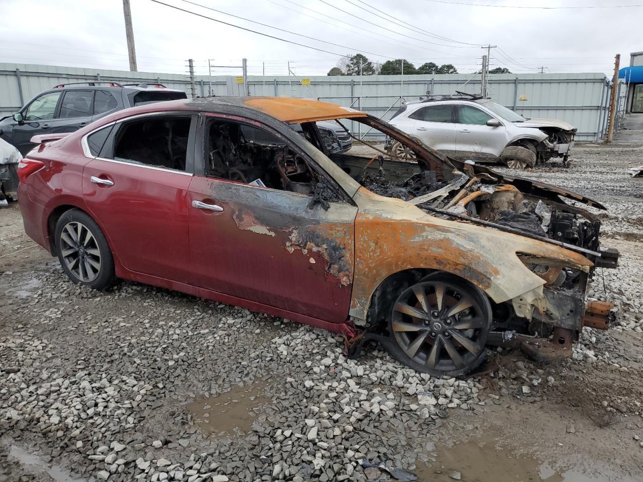 2017 NISSAN ALTIMA 2.5 - Image 4