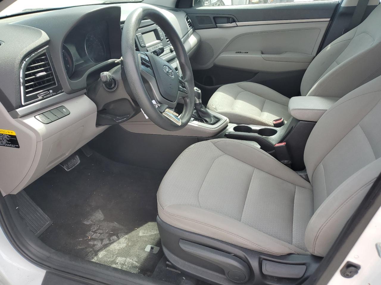2017 HYUNDAI ELANTRA SE - Фото 7