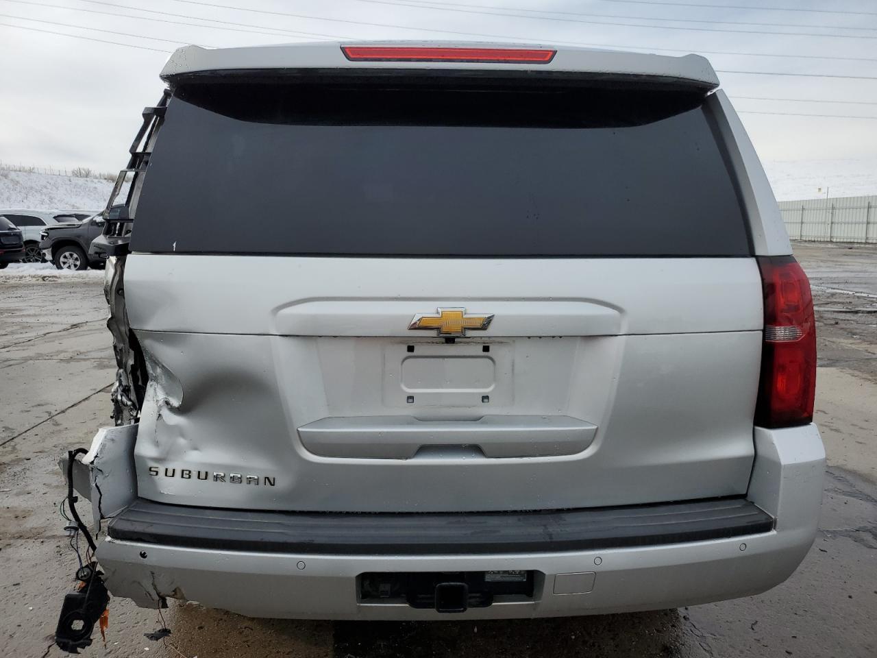 2017 CHEVROLET SUBURBAN K - Фото 6