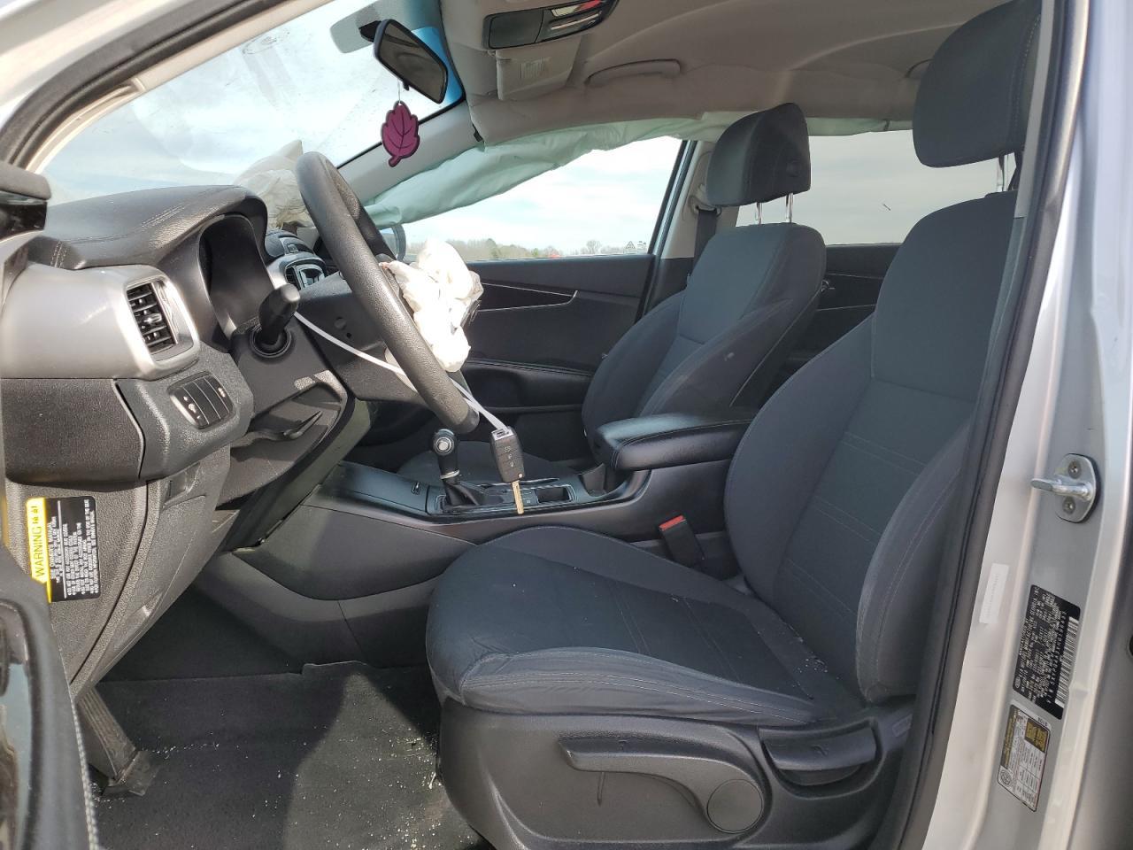2017 KIA SORENTO LX - Фото 7