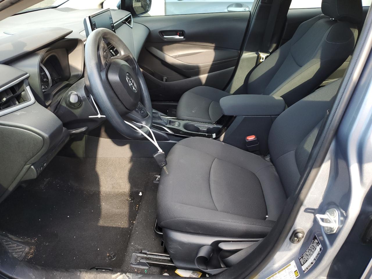 2020 TOYOTA COROLLA LE - Фото 7