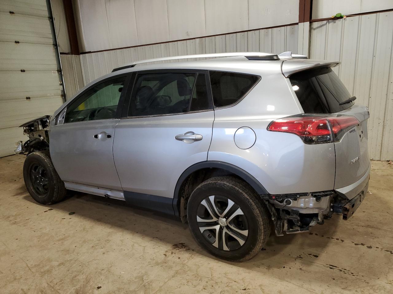 2016 TOYOTA RAV4 LE - Image 2
