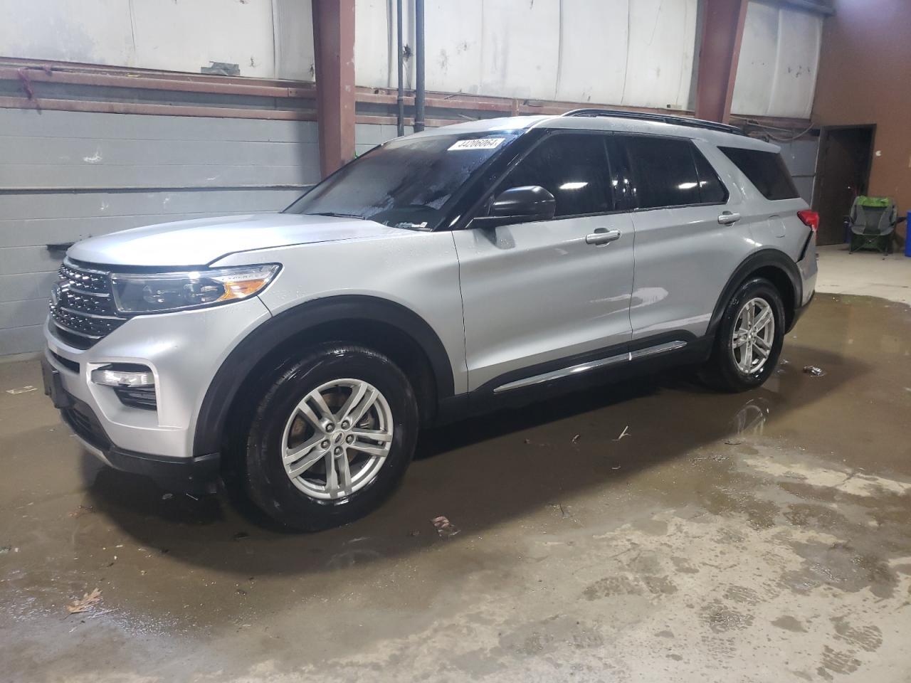 2023 FORD EXPLORER X car image