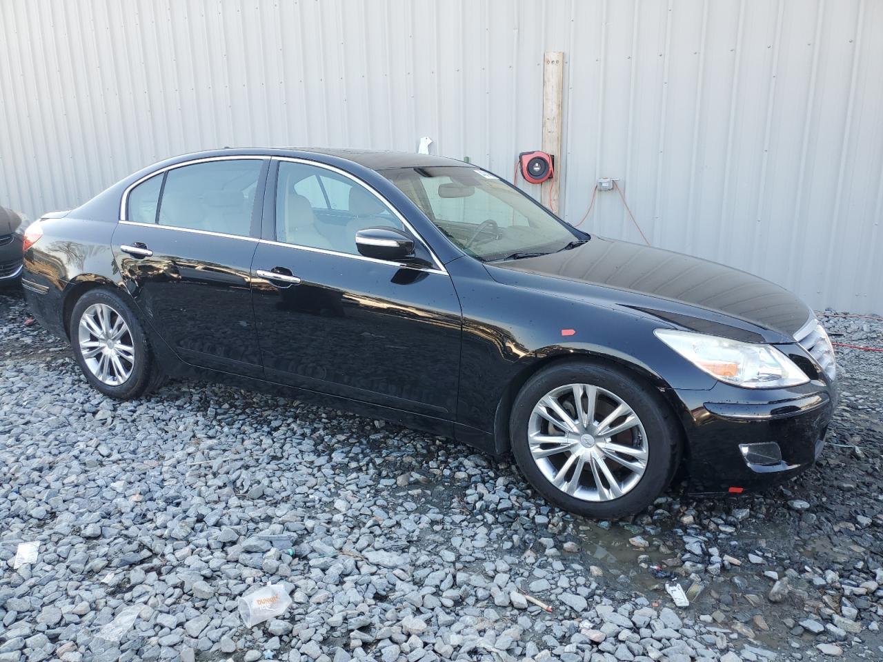 2011 HYUNDAI GENESIS 3. - Image 4