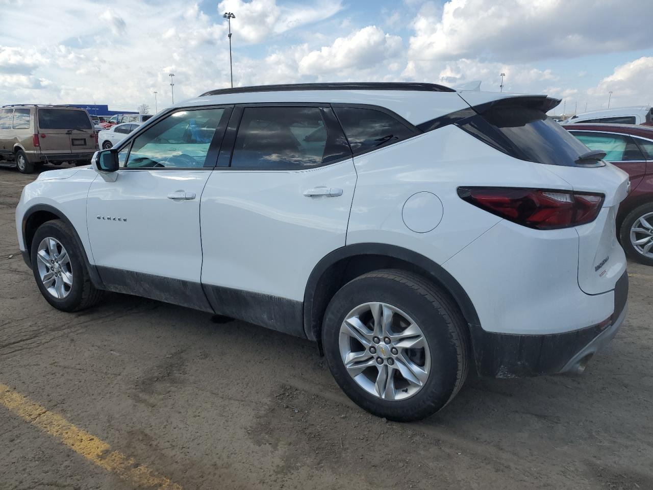 2021 CHEVROLET BLAZER 2LT - Image 2