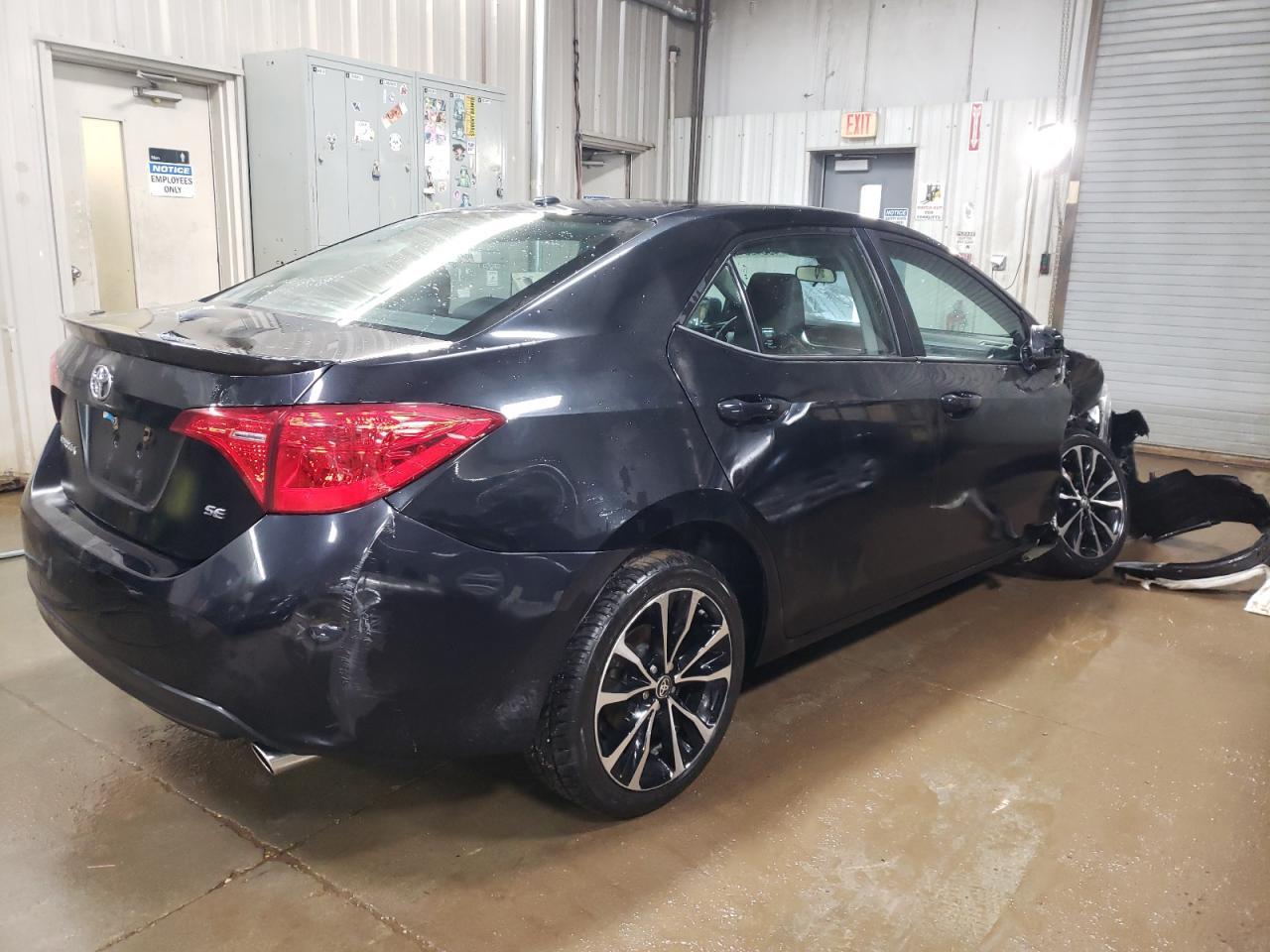 2018 TOYOTA COROLLA L - Фото 3