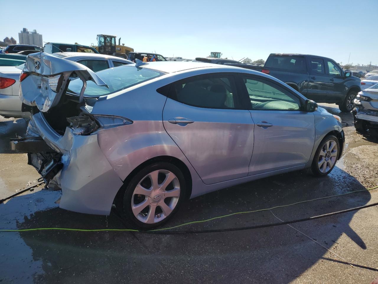2011 HYUNDAI ELANTRA GL - Image 3