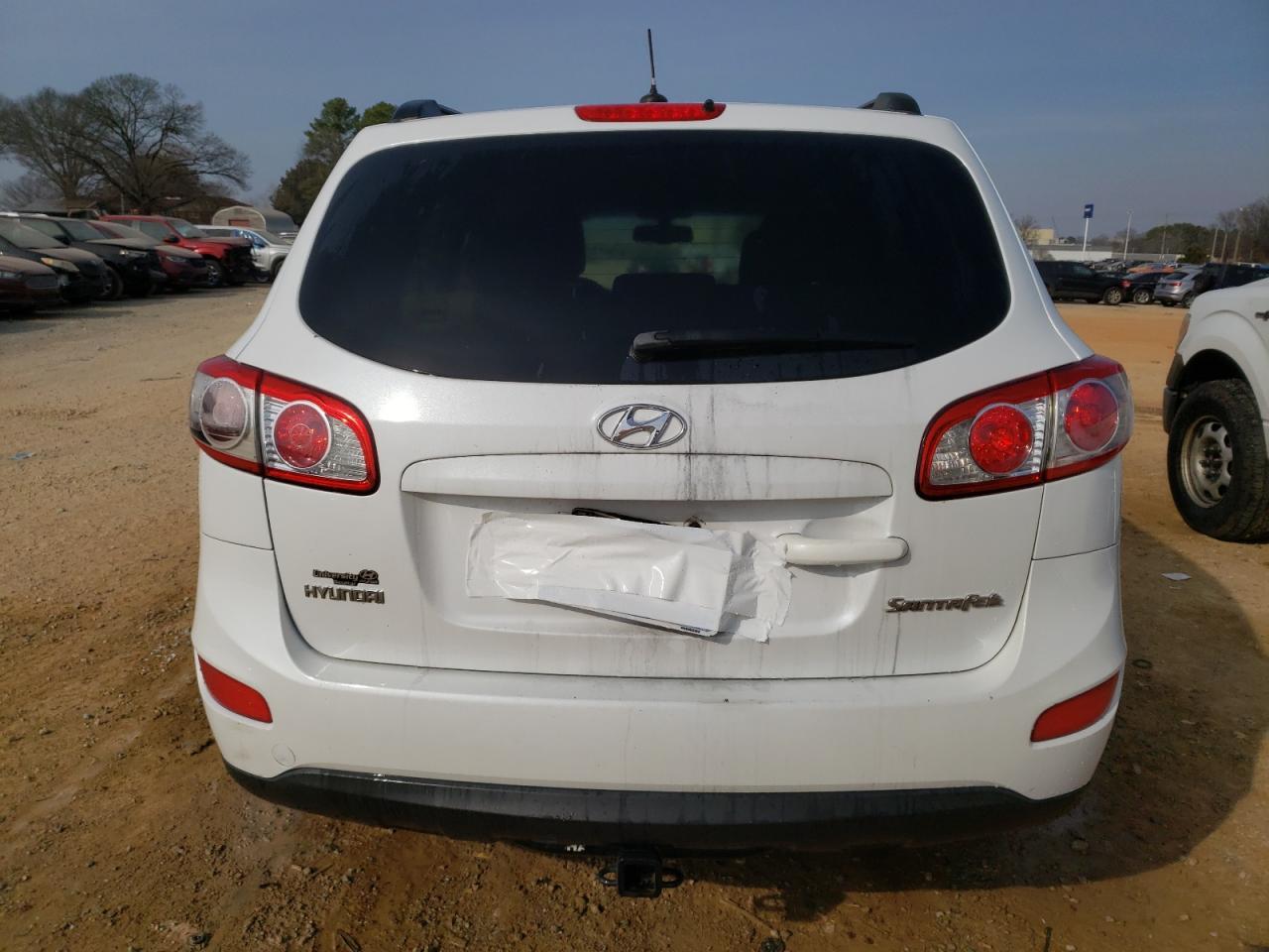 2011 HYUNDAI SANTA FE G - Image 6