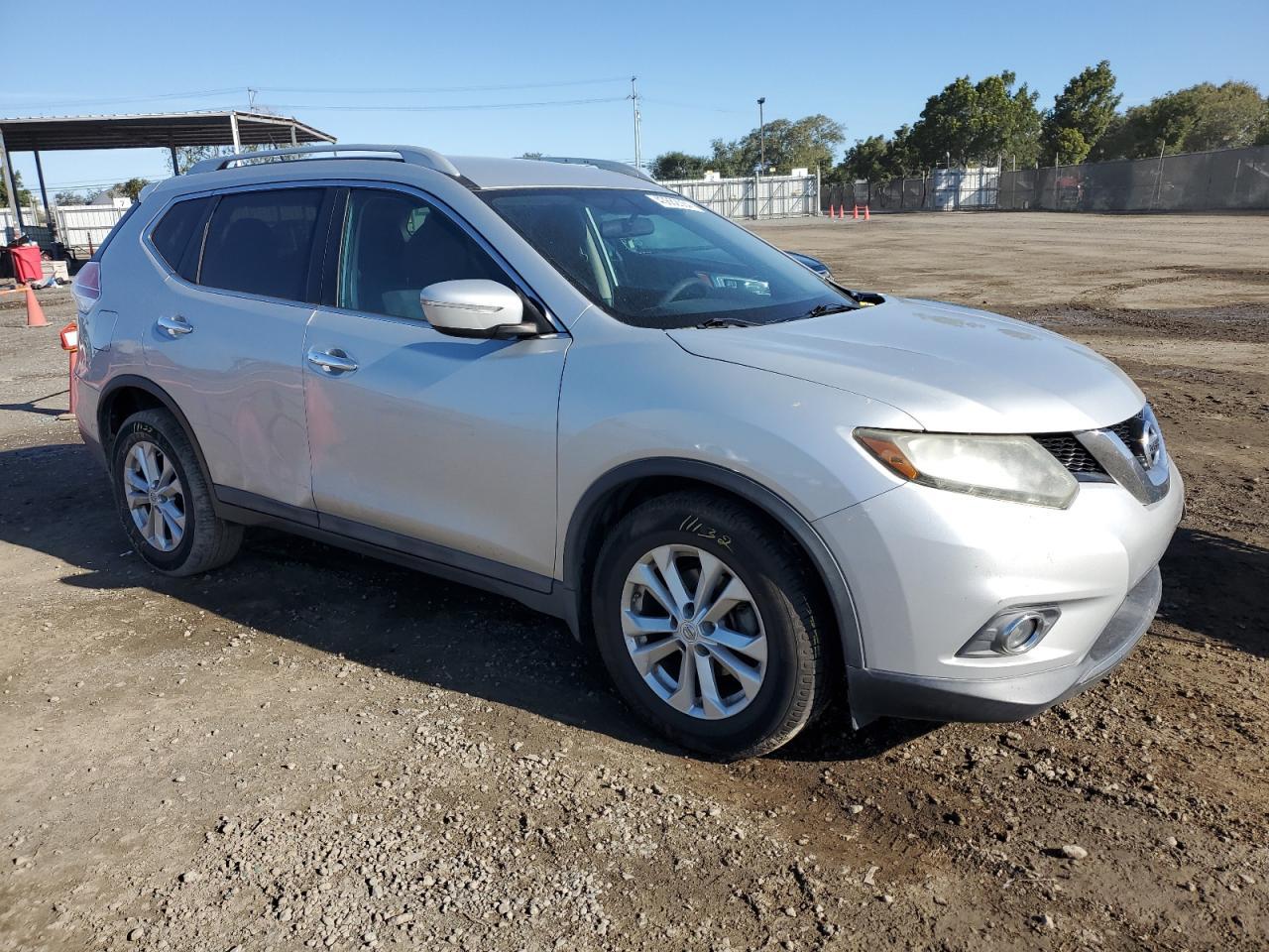 2015 NISSAN ROGUE S - Image 4