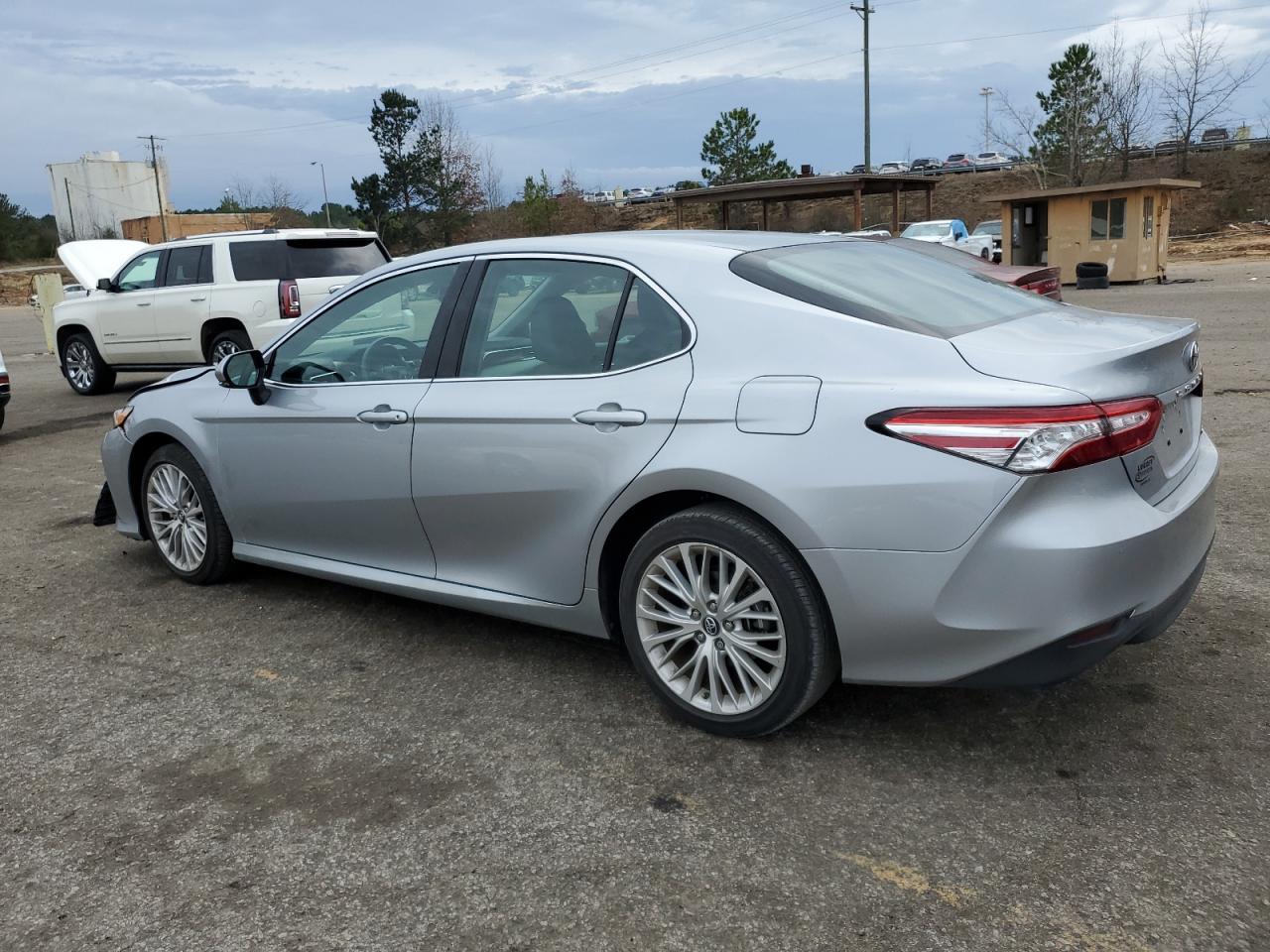 2018 TOYOTA CAMRY L - Фото 2