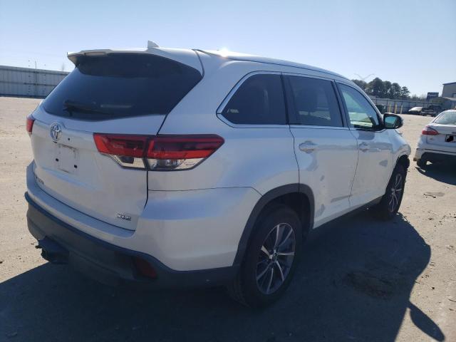 2019 Toyota Highlander Se - Фото 3