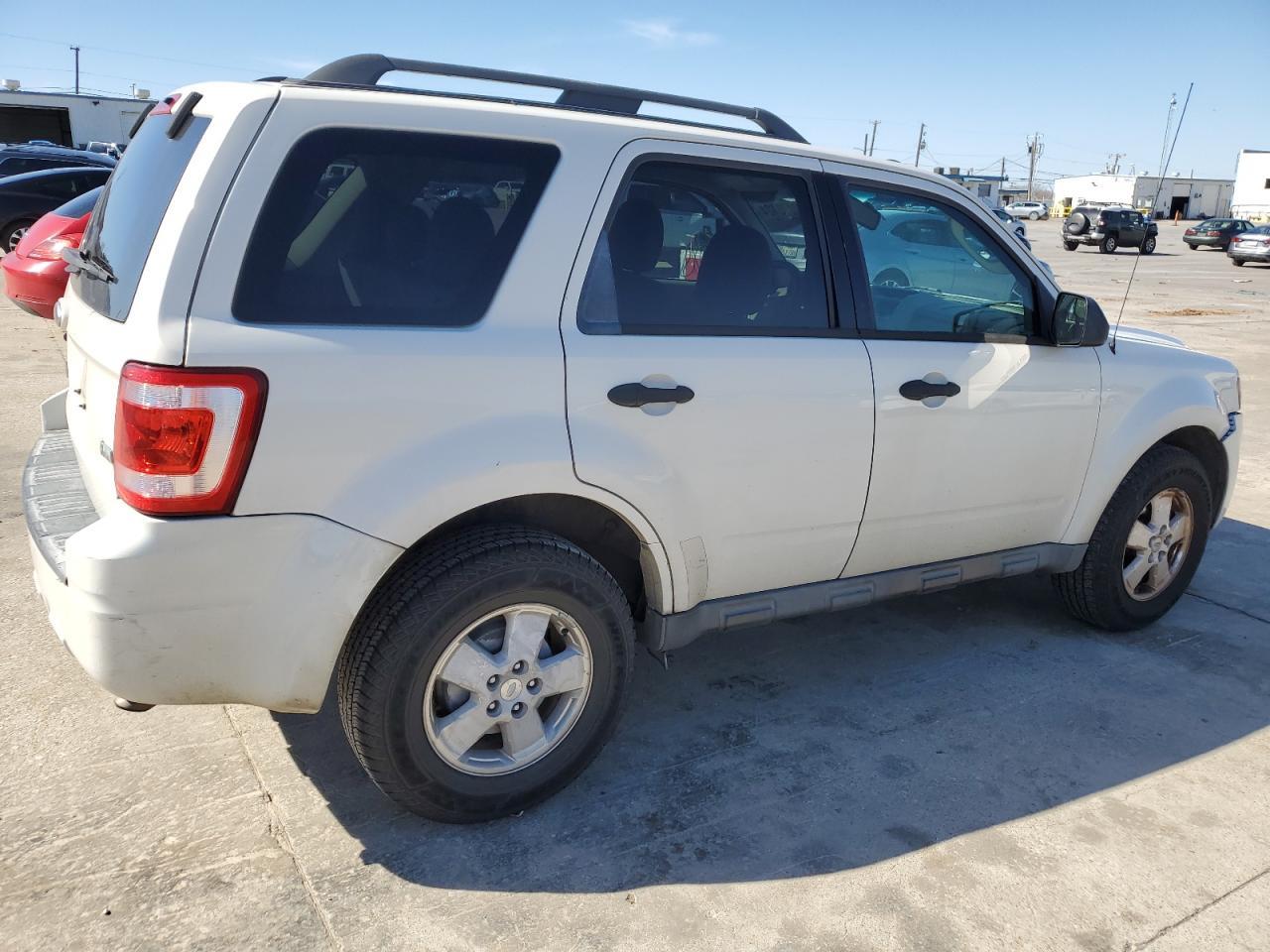 2012 FORD ESCAPE XLT - Фото 3