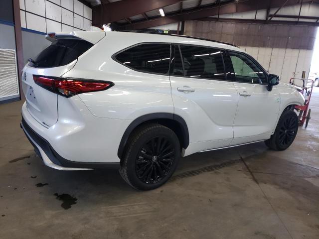 2023 Toyota Highlander L - Image 3