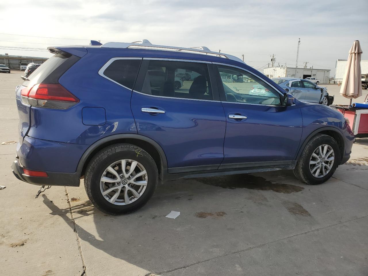 2018 NISSAN ROGUE S - Фото 3