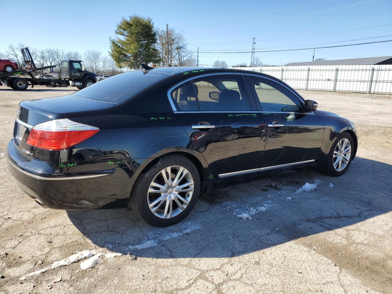 2011 HYUNDAI GENESIS 4. - Image 3