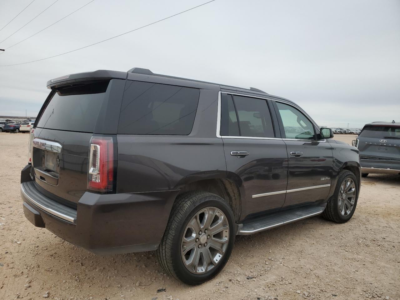 2016 GMC YUKON DENA - Фото 3