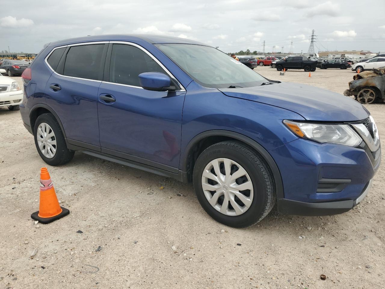 2018 NISSAN ROGUE S - Фото 4