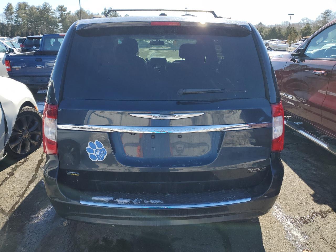 2014 CHRYSLER TOWN & COU - Фото 6